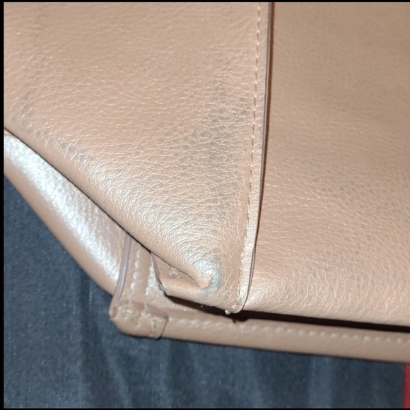 💕Neiman Marcus Tote -  Light Pink/Rose Gold with Pearl Sheer Finish💕 - Picture 10 of 11